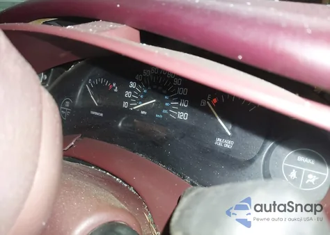 1998 Buick Century Custom из США, поврежденный, VIN 2G4WS52M2W1515009